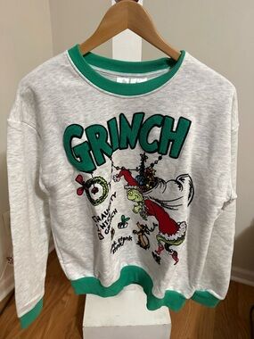 New Dr Seuss Grinch Sweatshirt